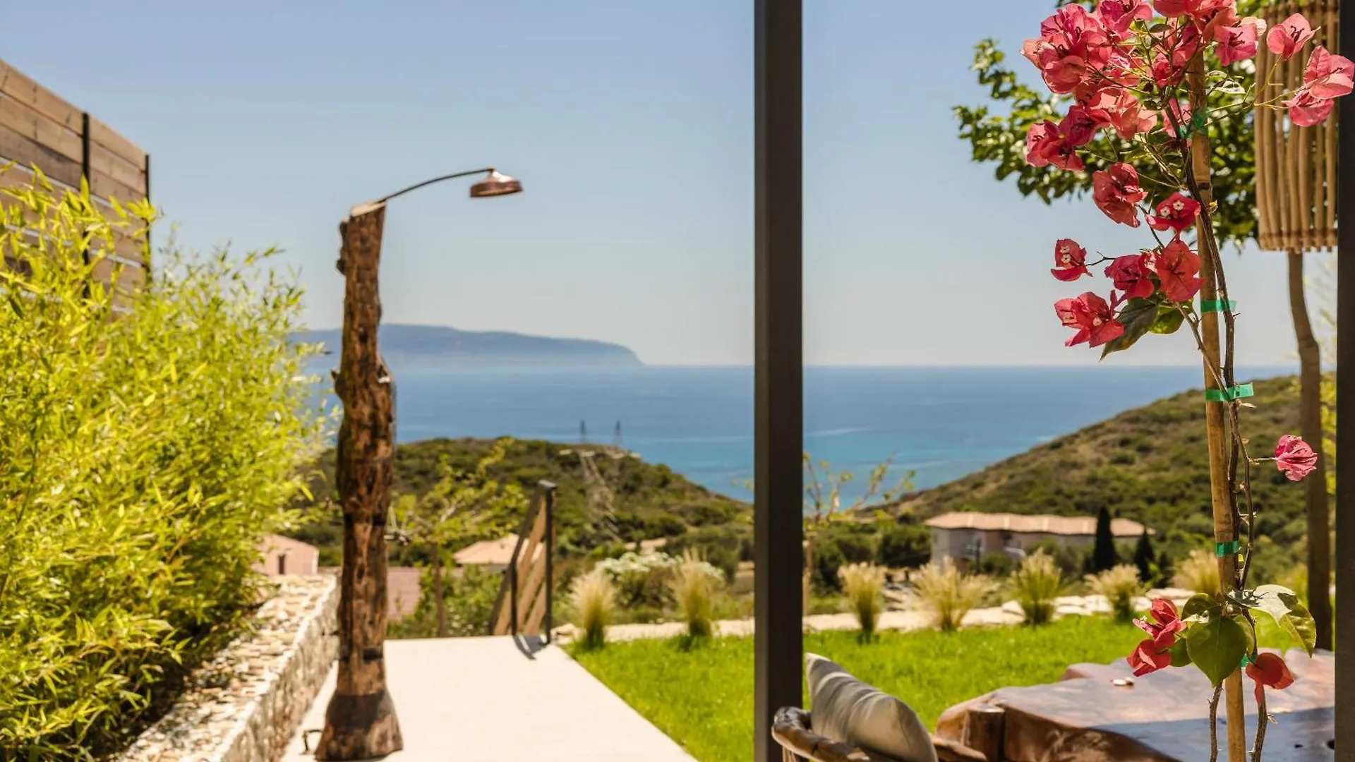 Hilaritas Luxury Suites Sea View, Private Pool & Jacuzzi Paradise Ratzaklíon Griechenland