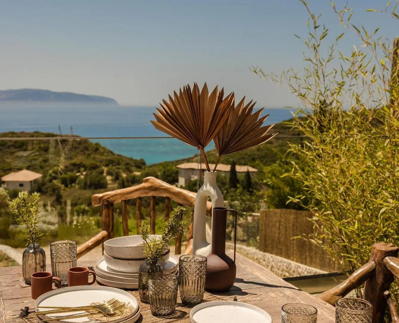 Ferienhaus Hilaritas Luxury Suites Sea View, Private Pool & Jacuzzi Paradise Ratzaklíon