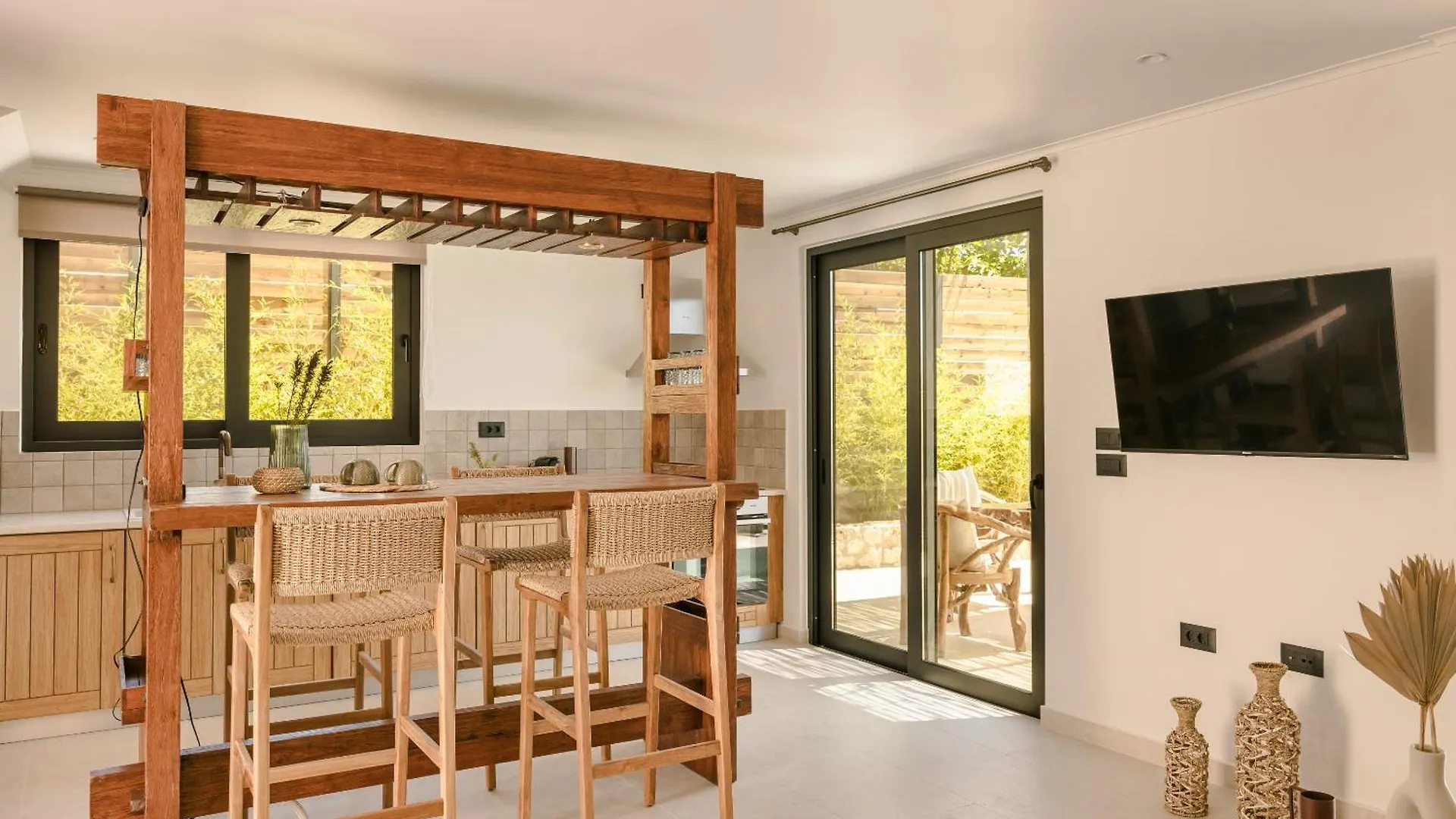 Hilaritas Luxury Suites Sea View, Private Pool & Jacuzzi Paradise Ratzaklíon 0*,  Griechenland