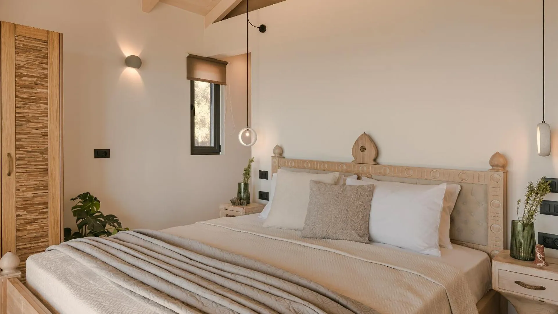 Hilaritas Luxury Suites Sea View, Private Pool & Jacuzzi Paradise Ratzaklíon 0*,  希腊